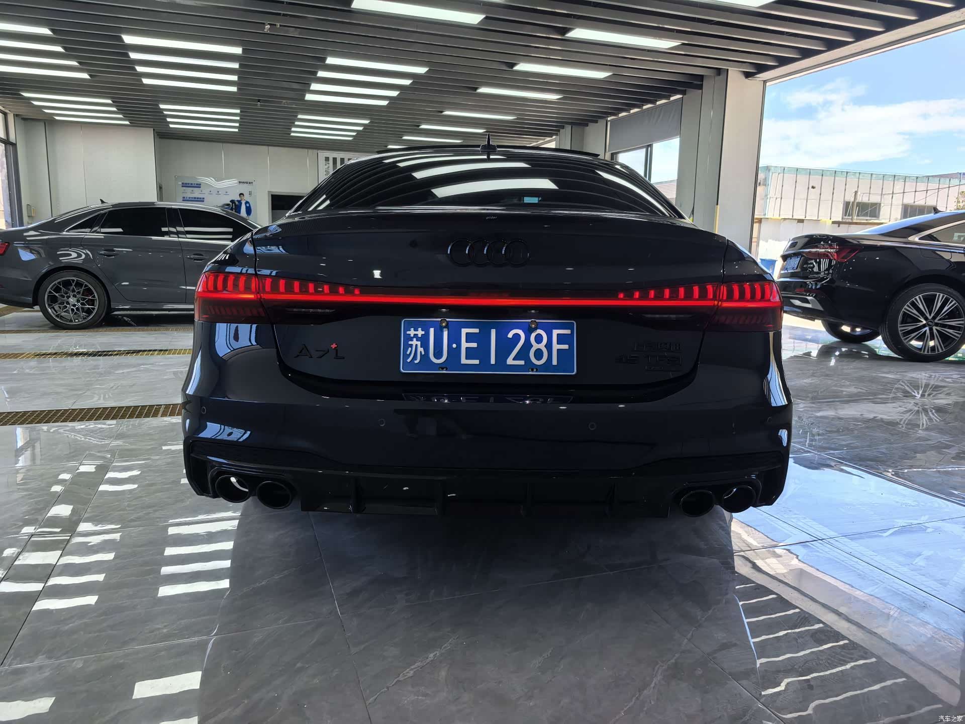 Audi A7L, 2023 10