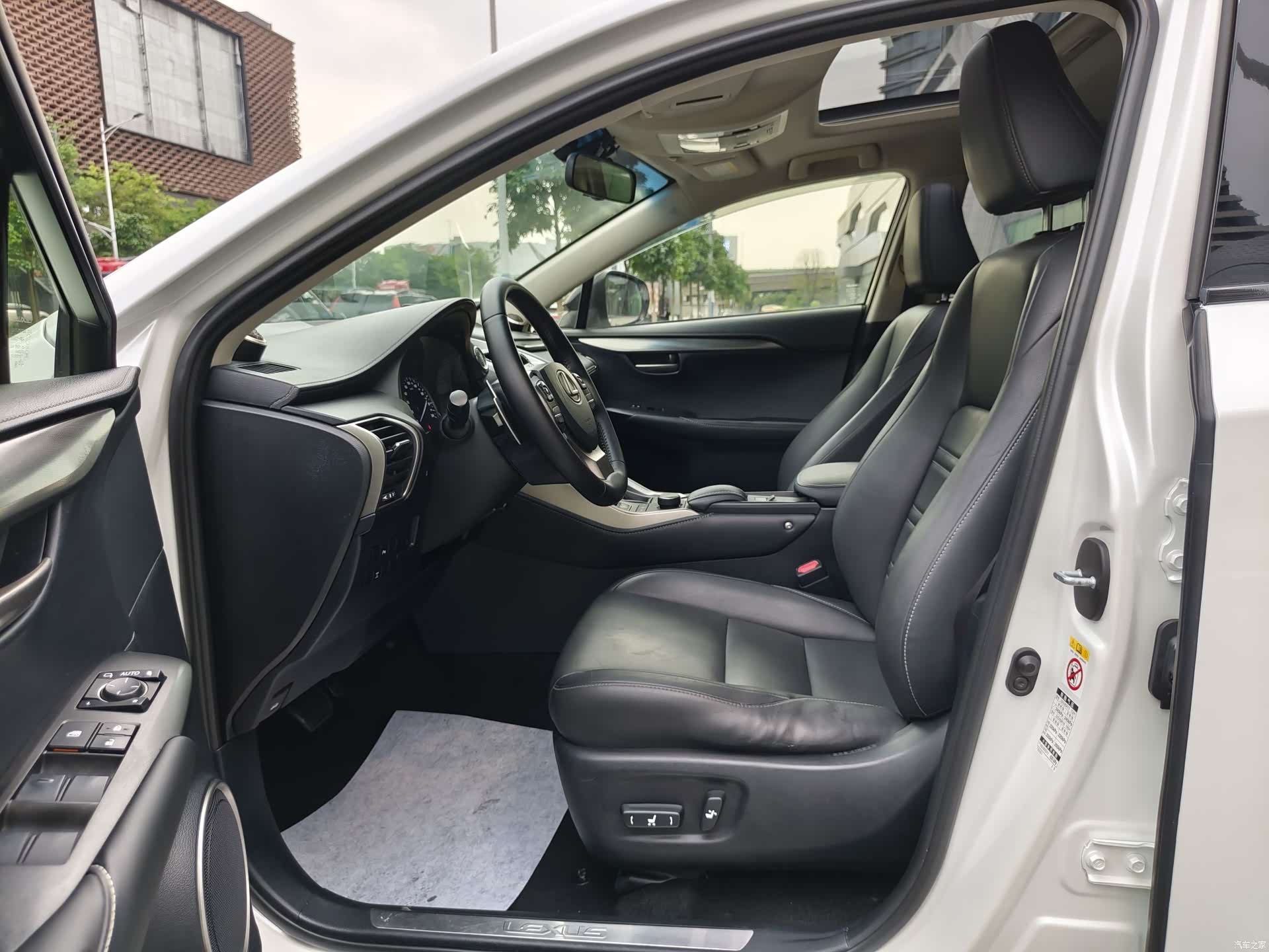 Lexus NX, 2017 4