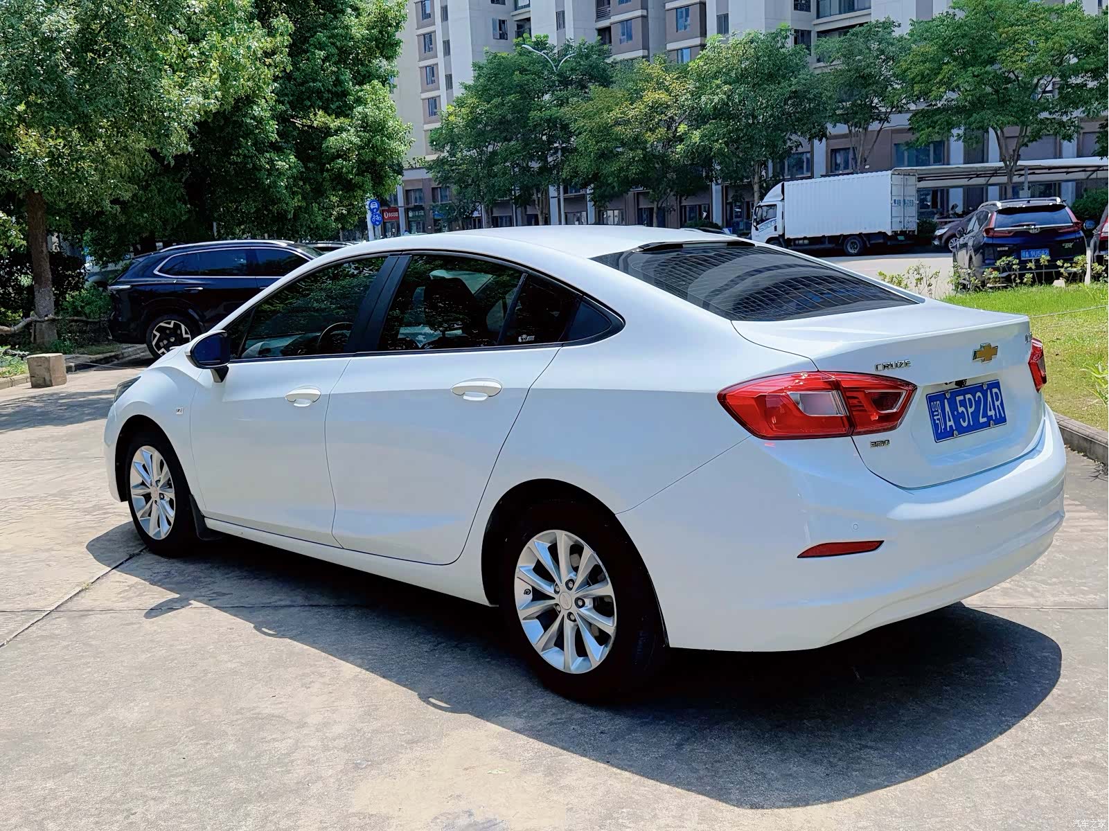 Chevrolet 320, 2018 4