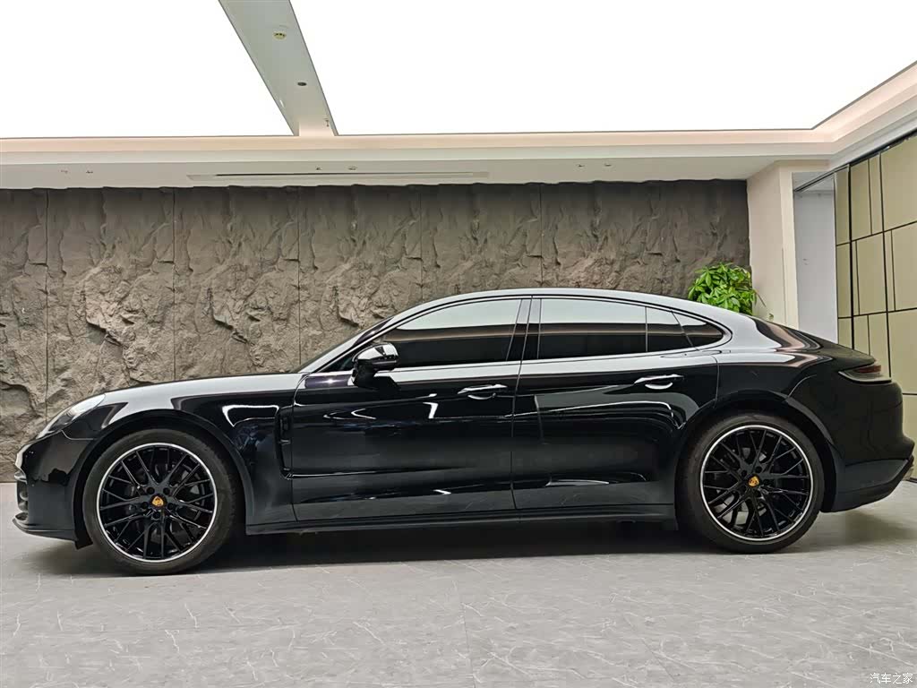 Porsche Panamera, 2024 3