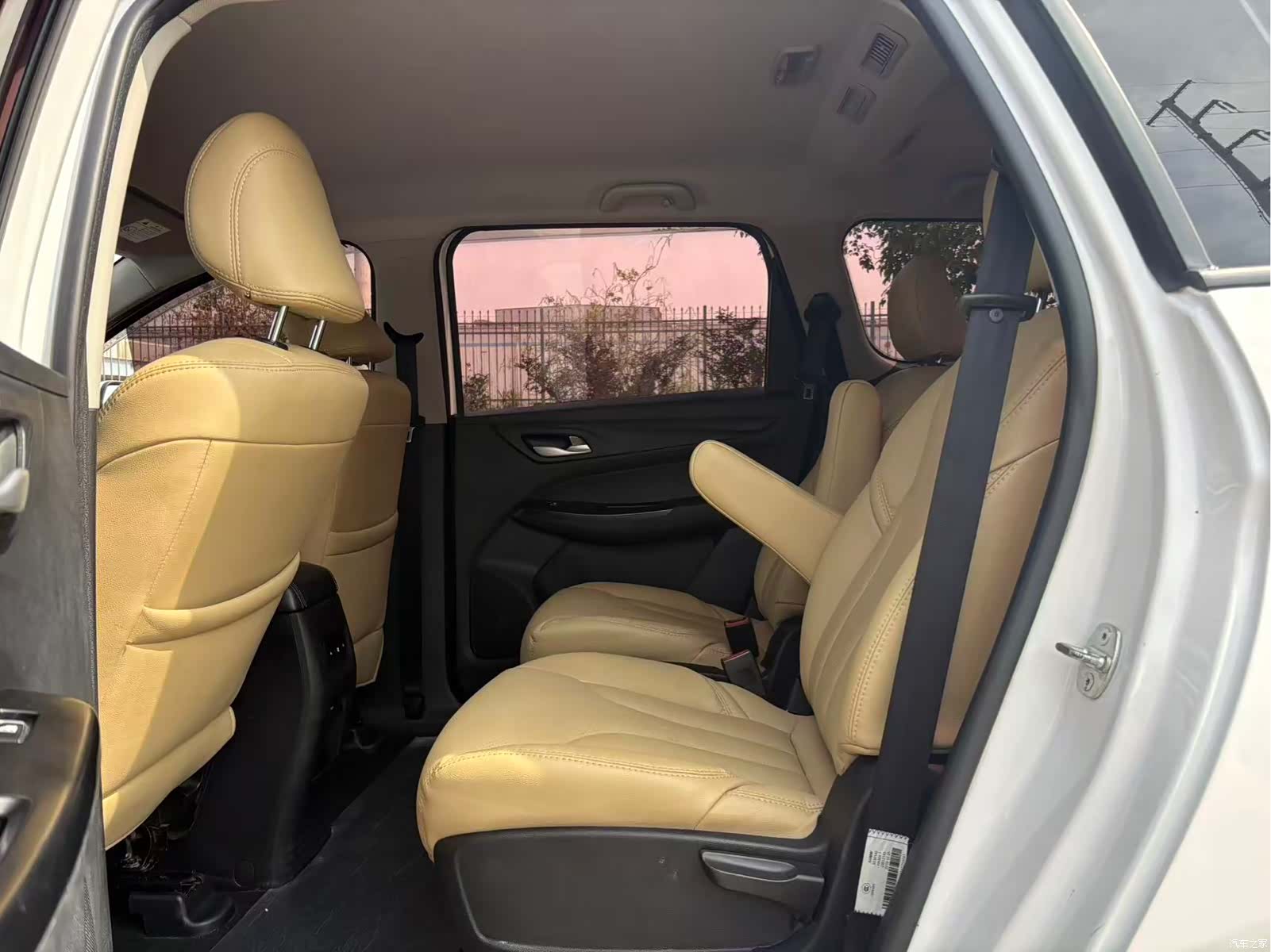 Wuling 730, 2020 6