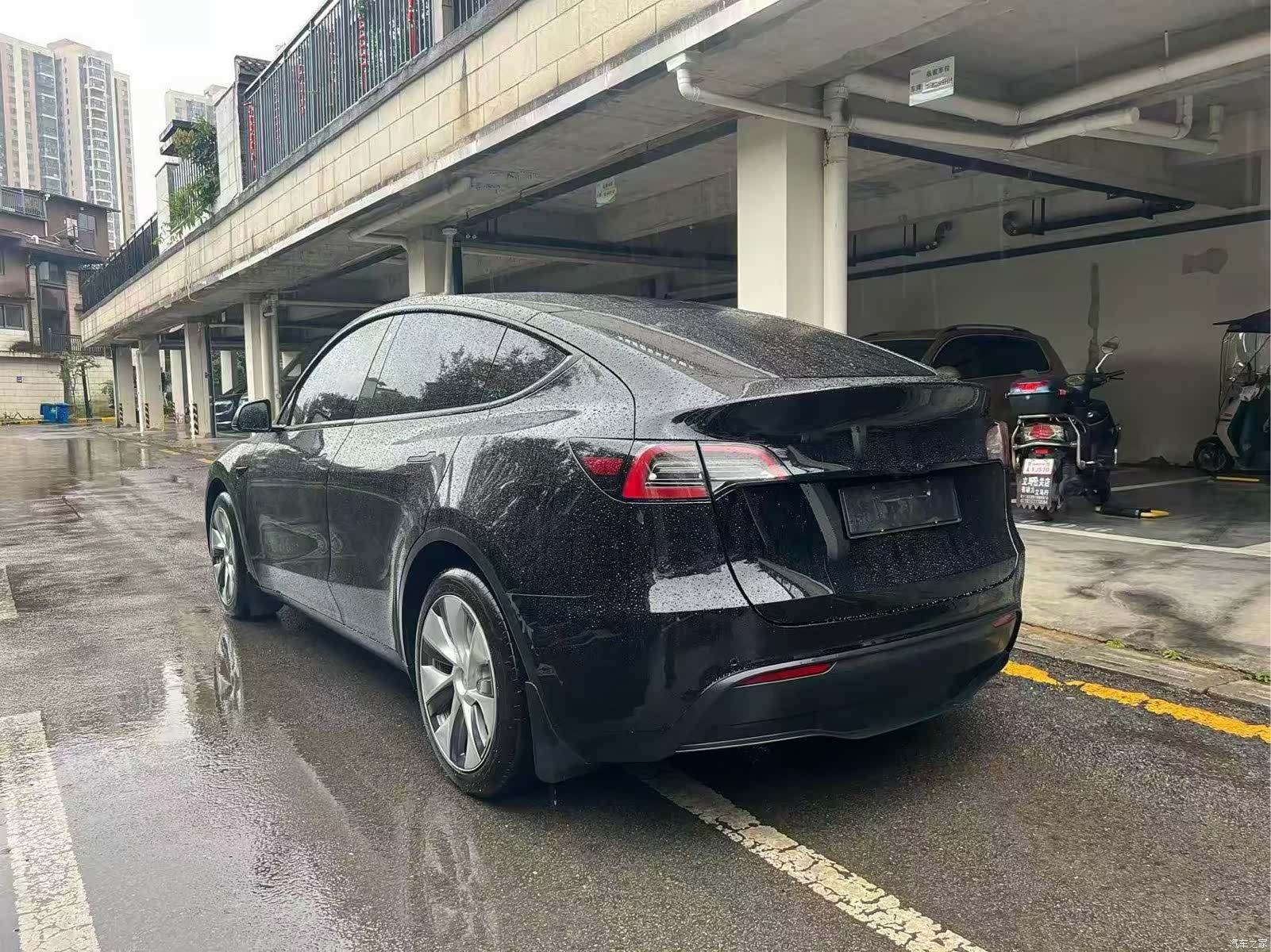 Tesla Model Y, 2022 7