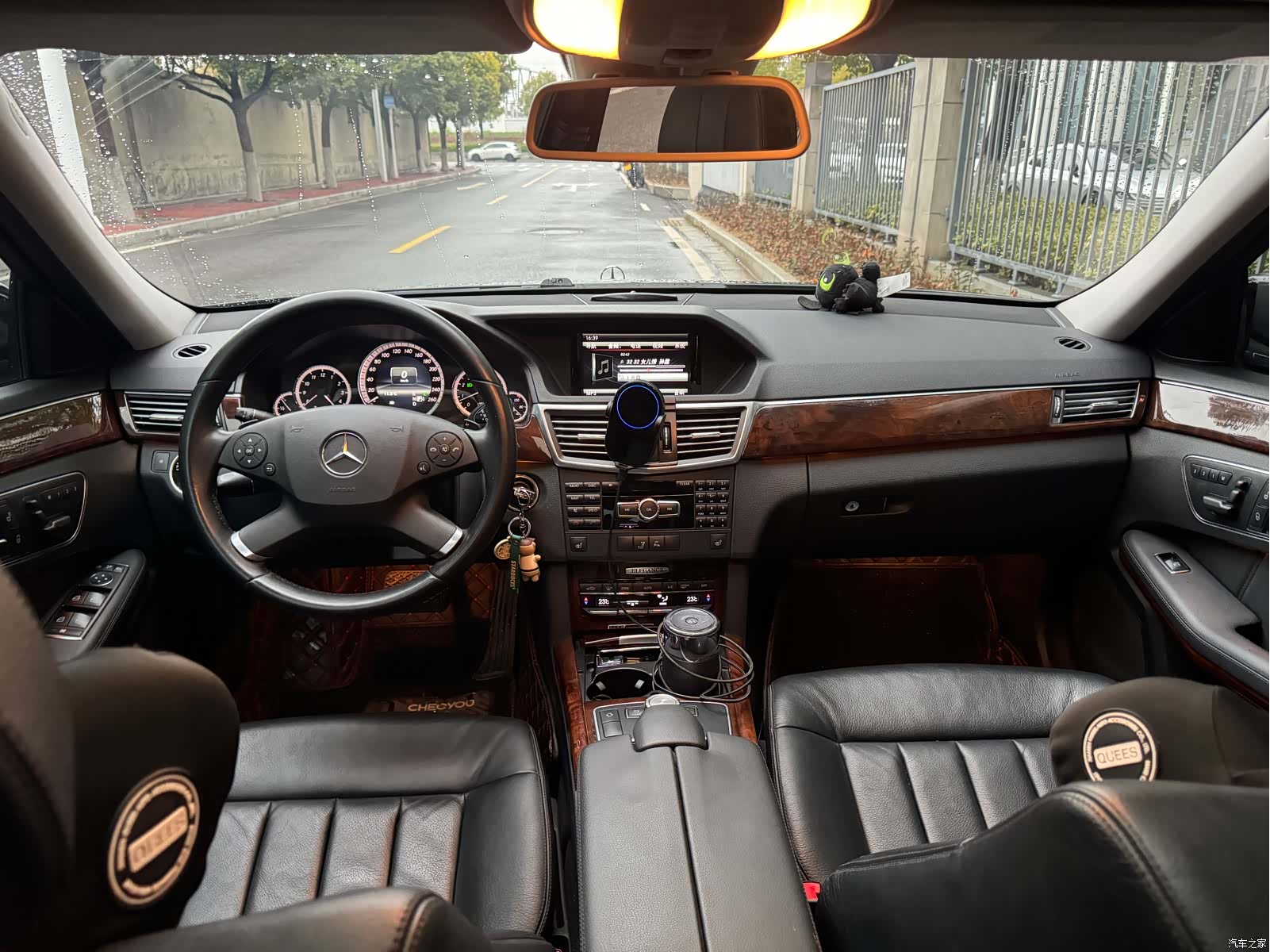 Mercedes-Benz E-Class, 2013 7
