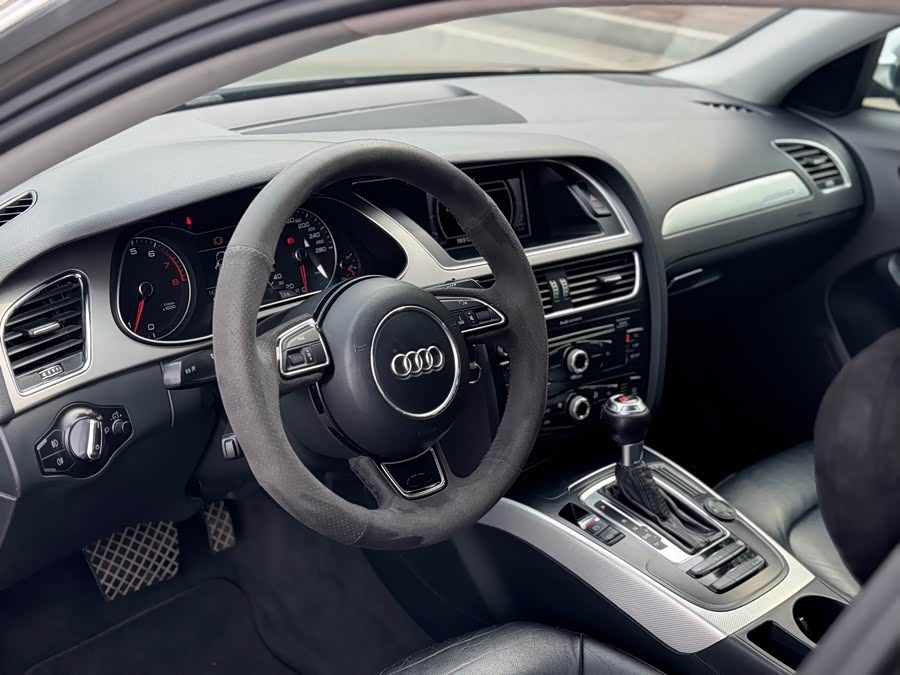 Audi A4L 2014, фото 13