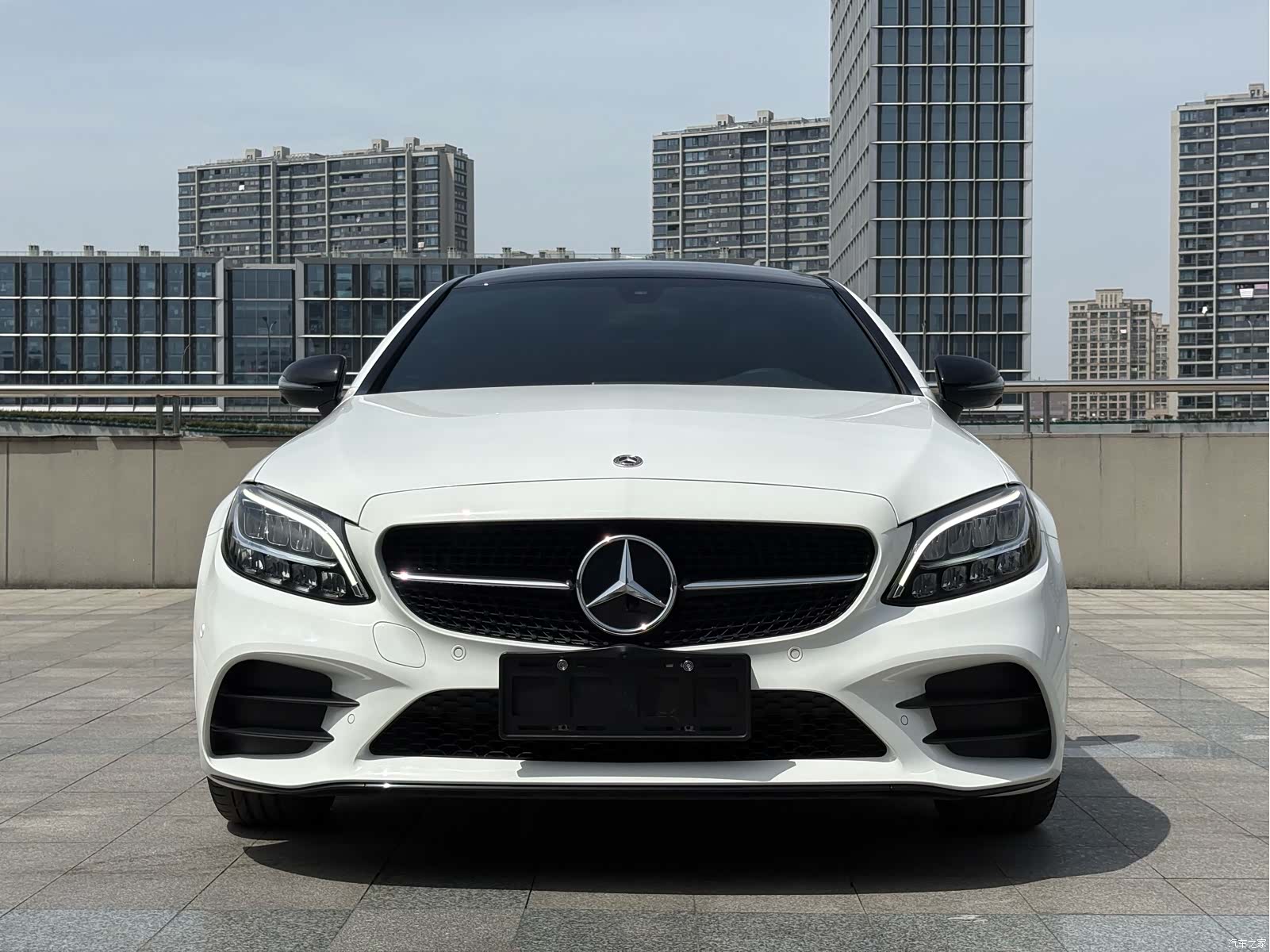 Mercedes-Benz C-Class, 2023 1
