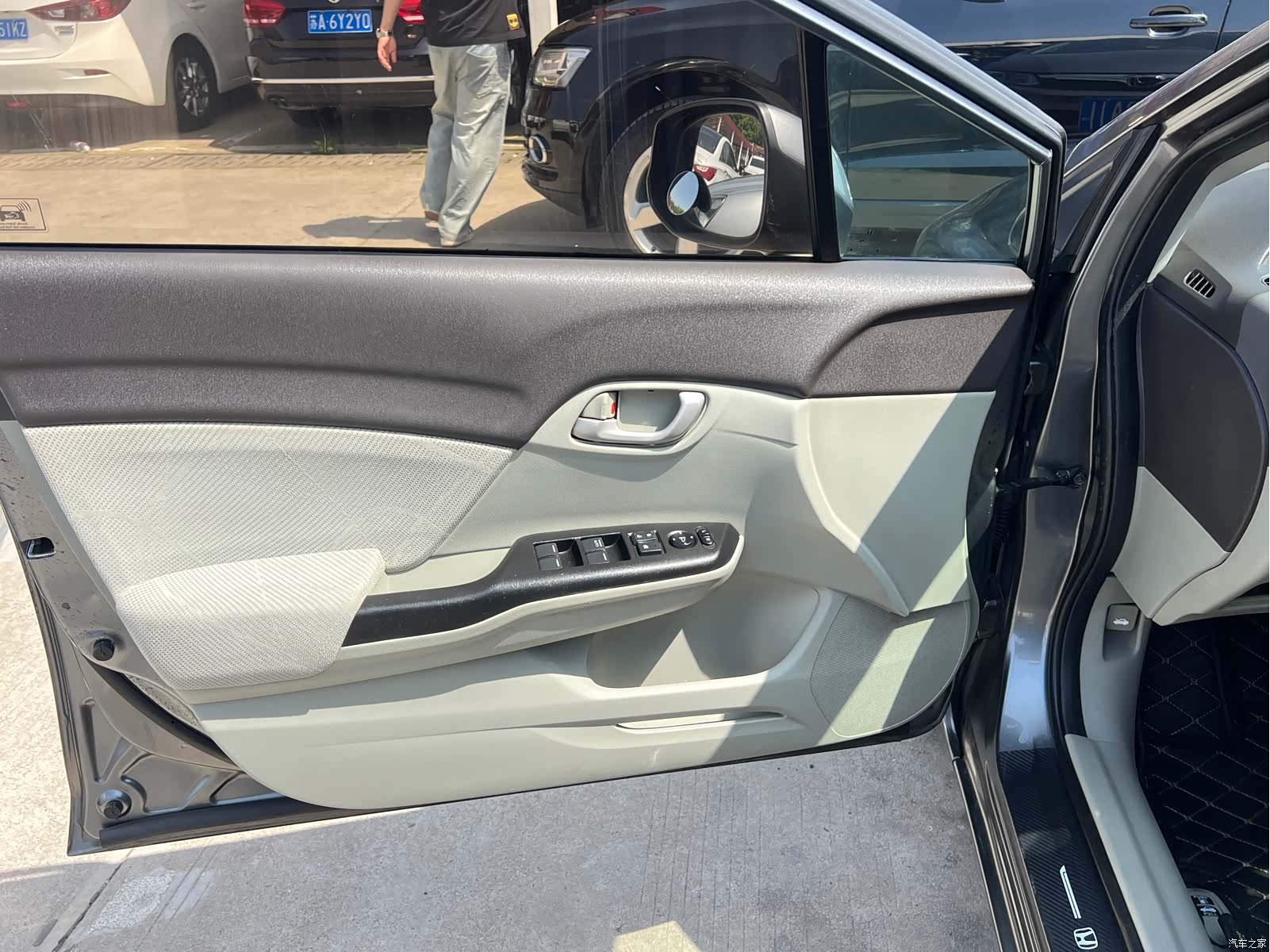 Honda Civic, 2012 все фото