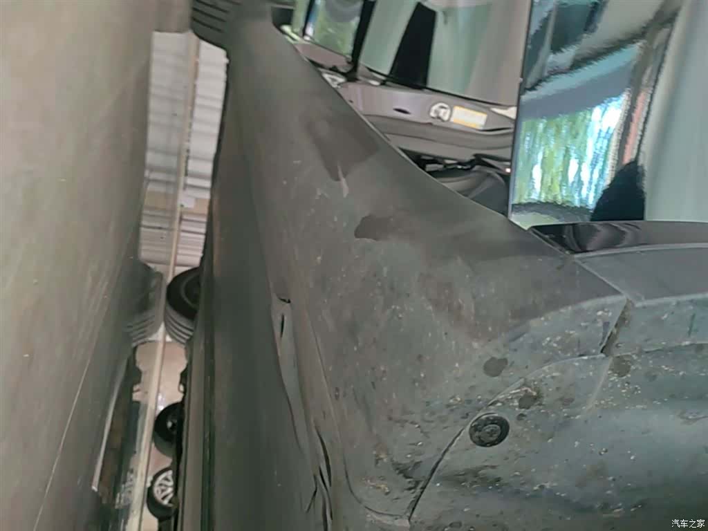 Tesla Model Y, 2023 21