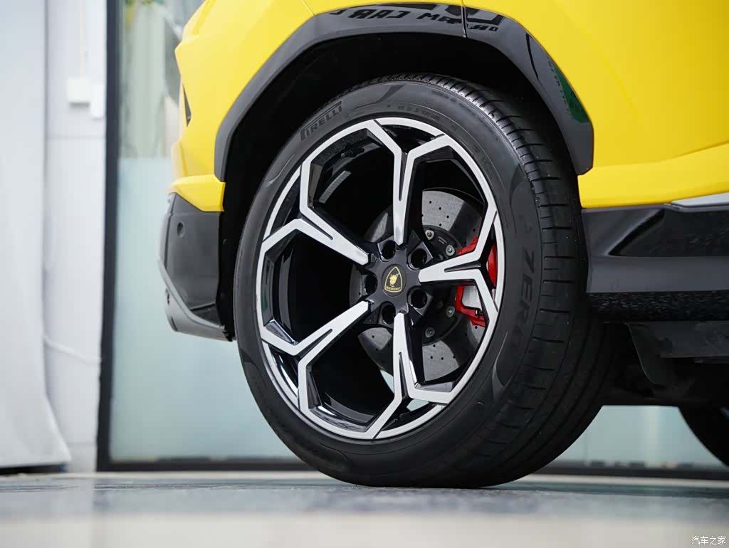 Lamborghini Urus, 2021 57