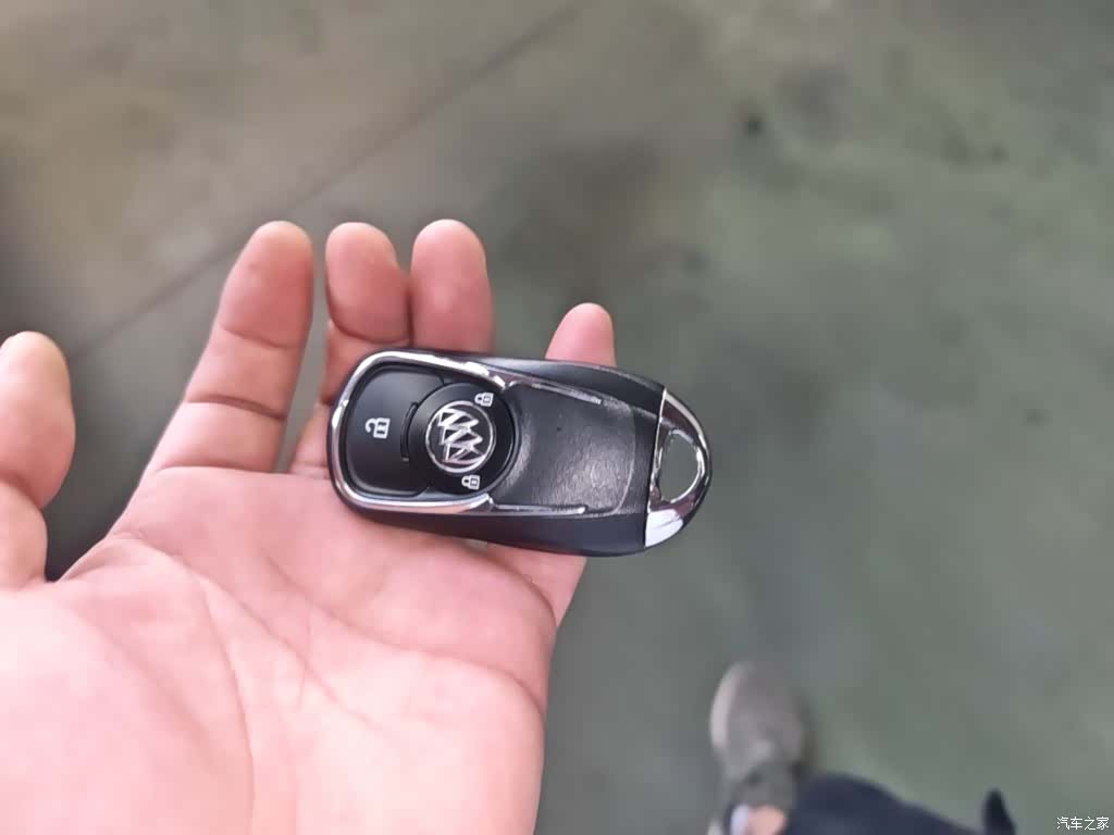 Buick Encore, 2017 9