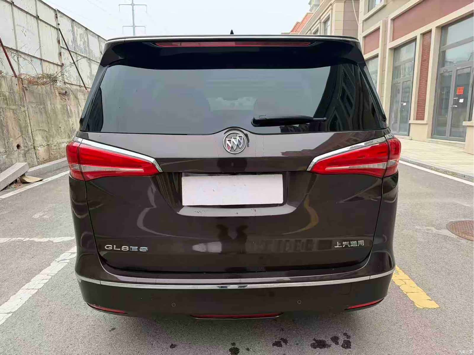 Buick GL8, 2018 13