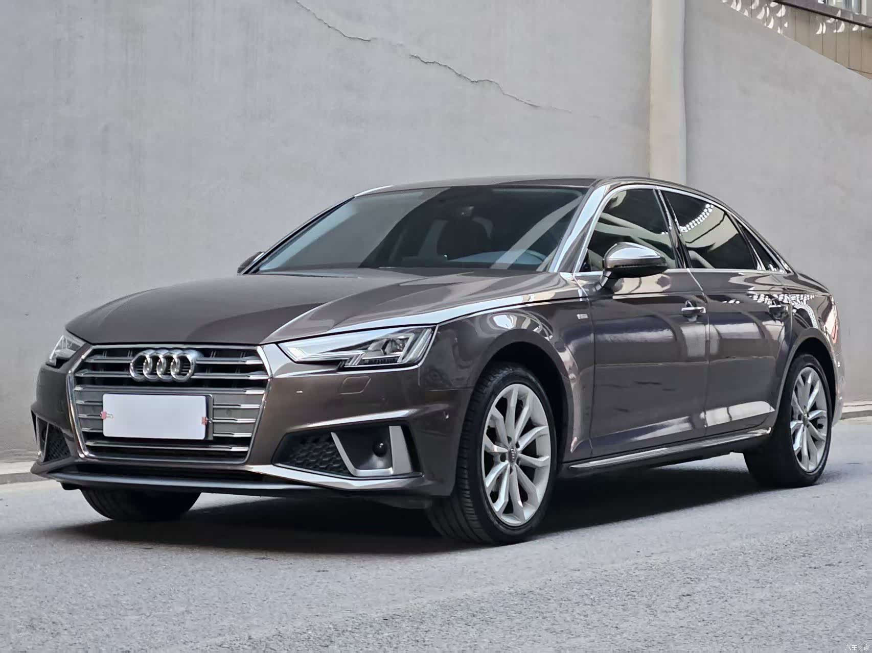 Audi A4L, 2019 1