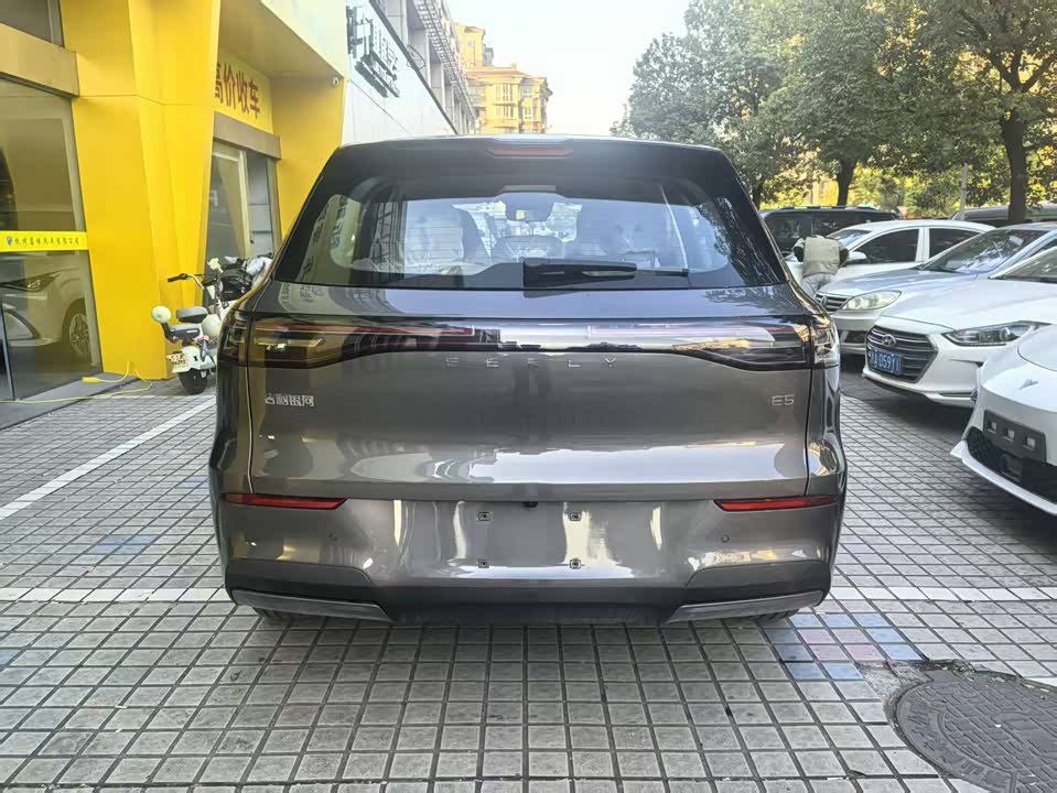 Geely Galaxy Galaxy E5