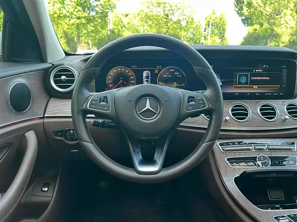 Mercedes-Benz E-class Mercedes-Benz E-class