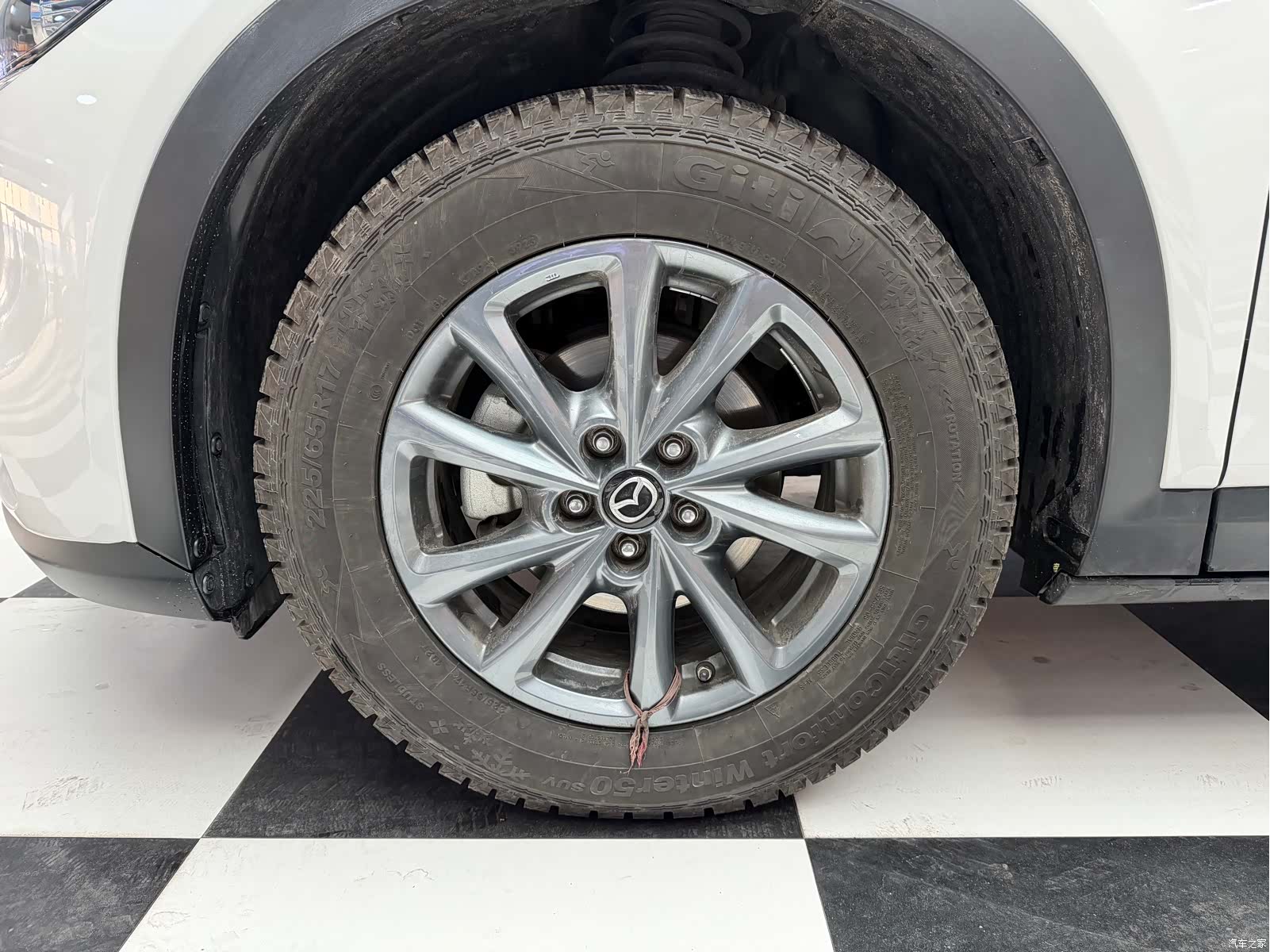 Mazda CX-4, 2023 4