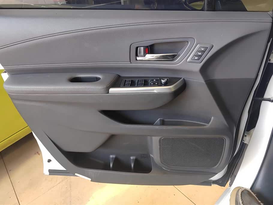 Toyota Grevia
