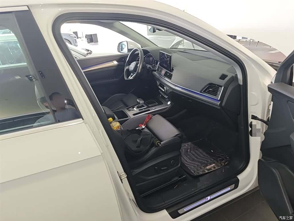 Audi Q5L, 2022 11