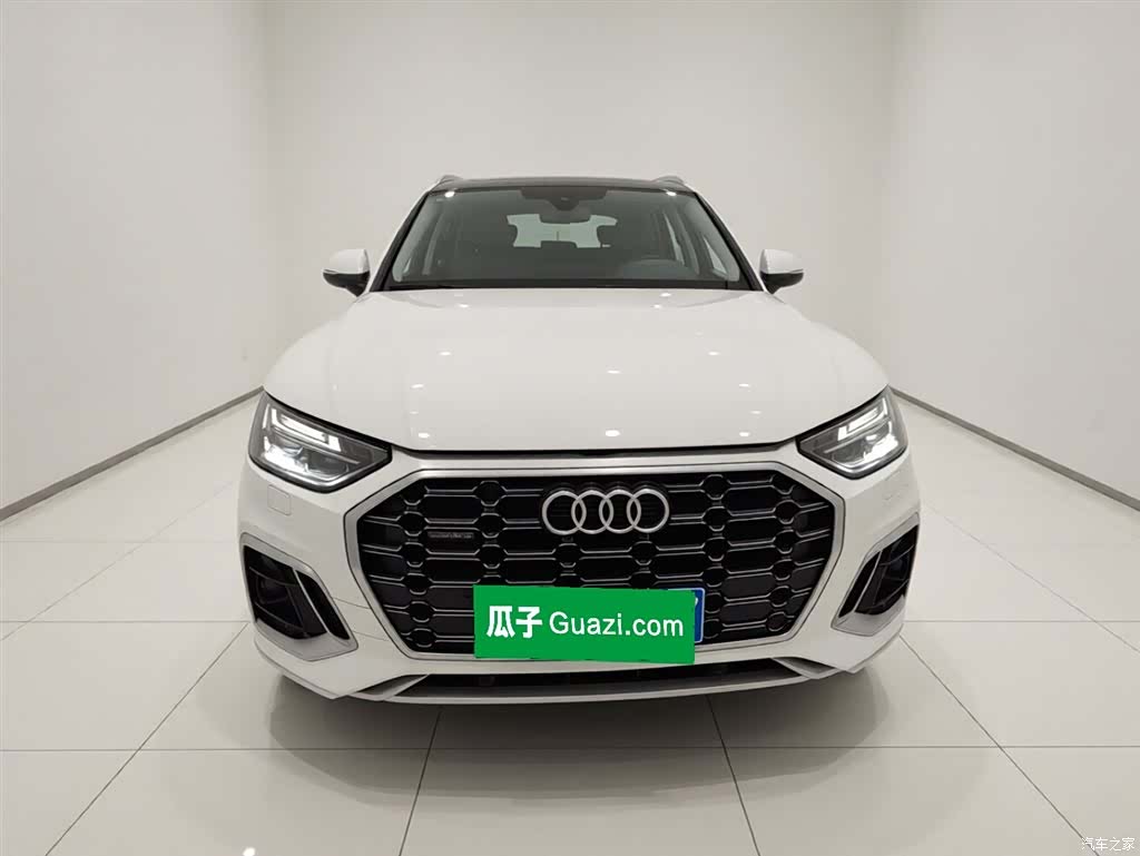 Audi Q5L, 2022 все фото