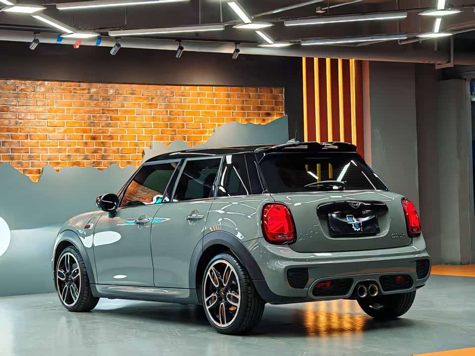 MINI MINI