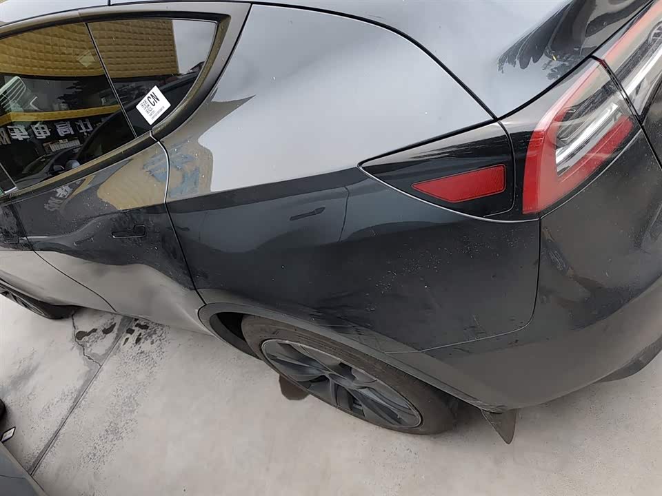 Tesla Model Y Tesla Model Y
