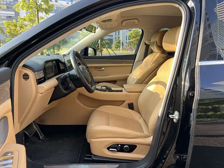 AITO M5 2022 zeng cheng AWD zhi zhen ban