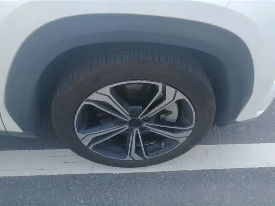 Geely Galaxy Galaxy L7