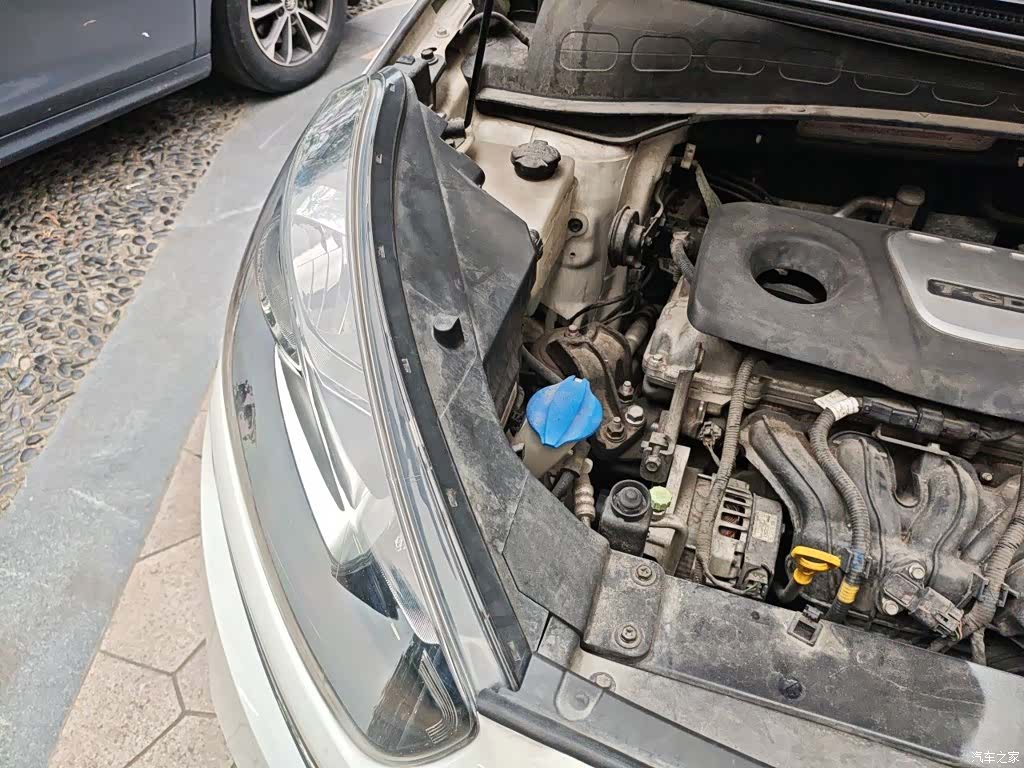 Kia KX3, 2016 21