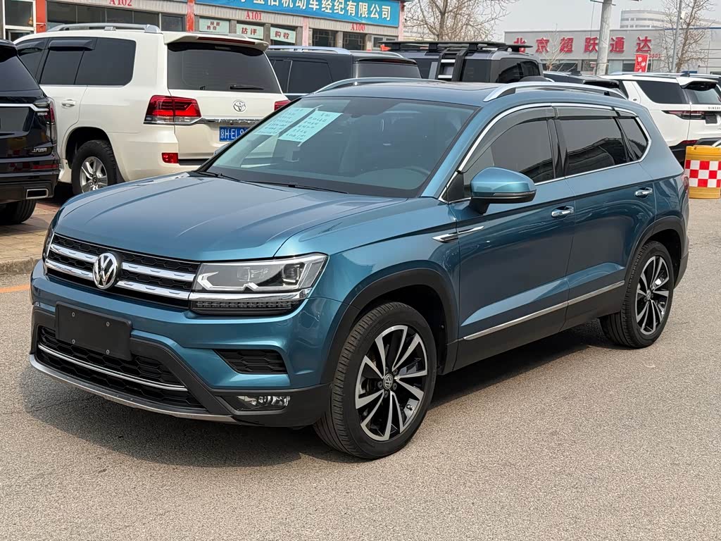Volkswagen Tharu