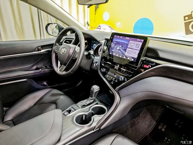 Toyota Camry, 2023 18