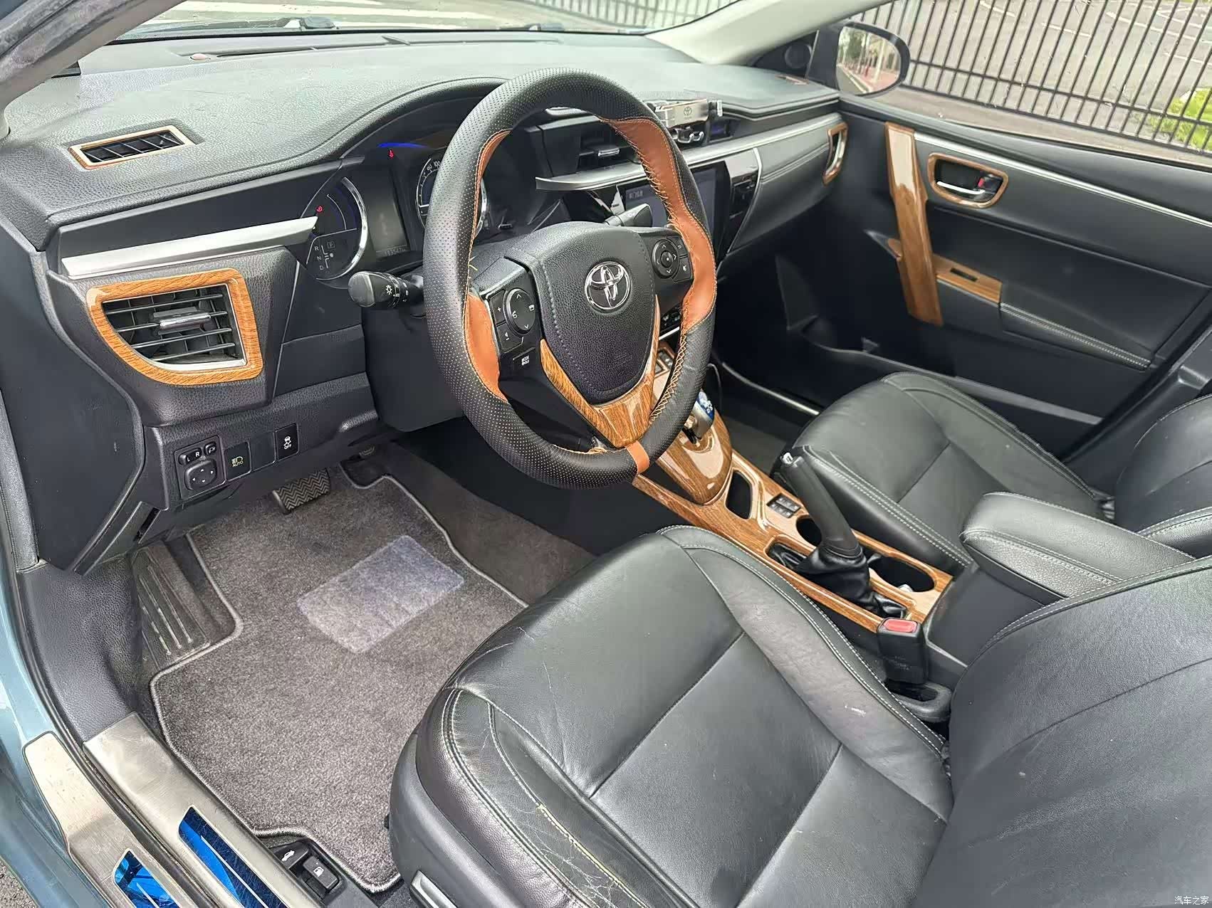Toyota Corolla, 2015 4