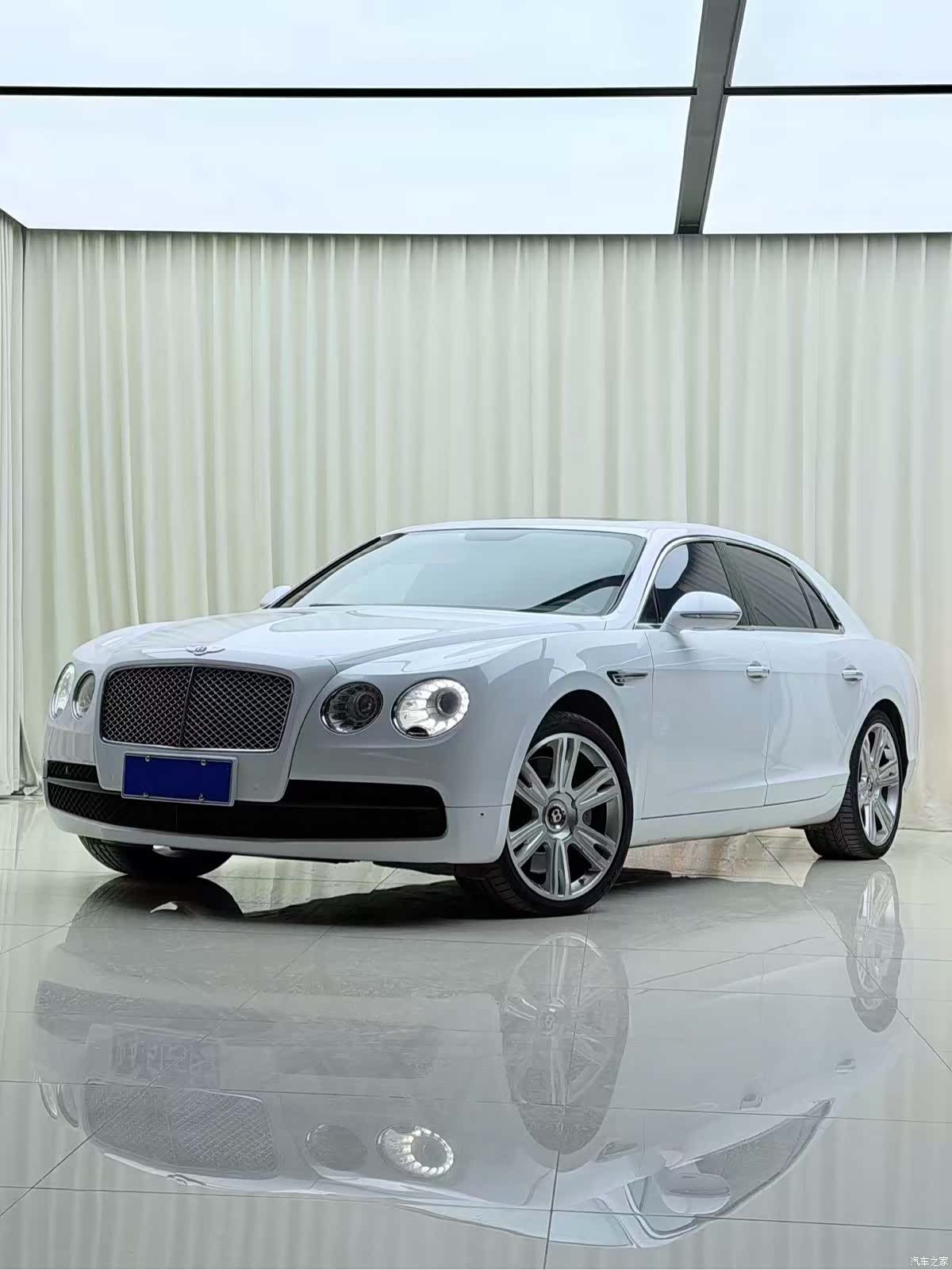Bentley Flying Spur, 2016 1