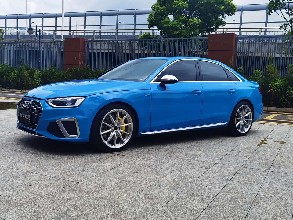 Audi S4 Audi S4