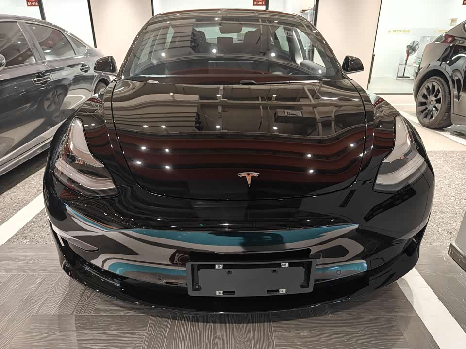 Tesla Model 3 Tesla Model 3