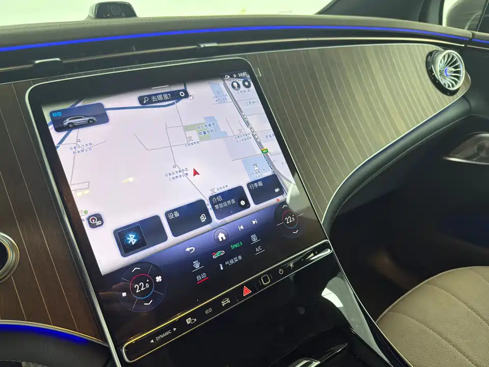 Mercedes-Benz EQE SUV