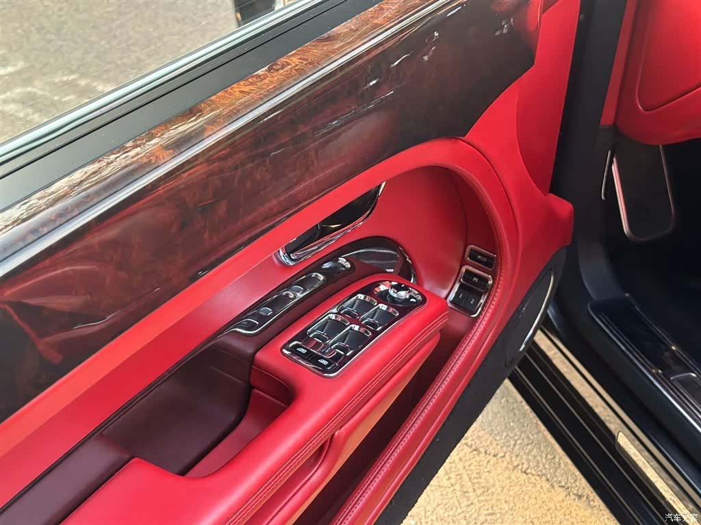 Bentley Mulsanne, 2013 9