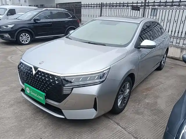 Venucia D60 2024 — купить из Китая под заказ