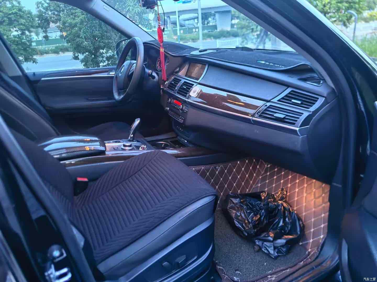 BMW X5, 2009 9