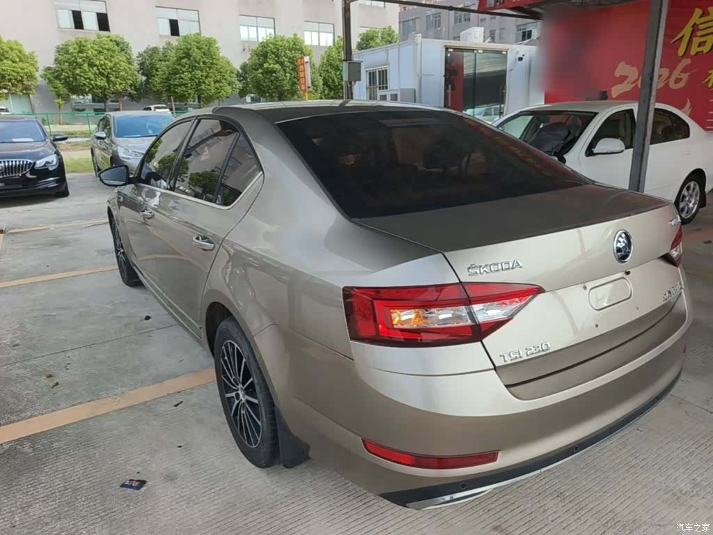 Skoda Octavia, 2018 все фото