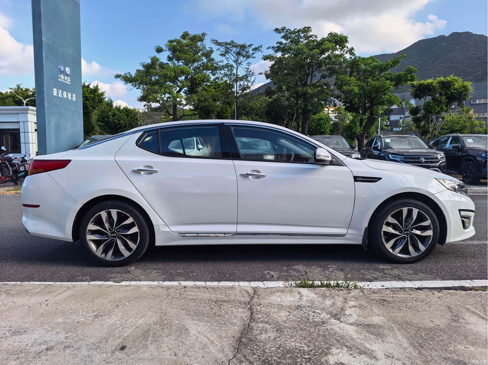 Kia K5, 2014 10