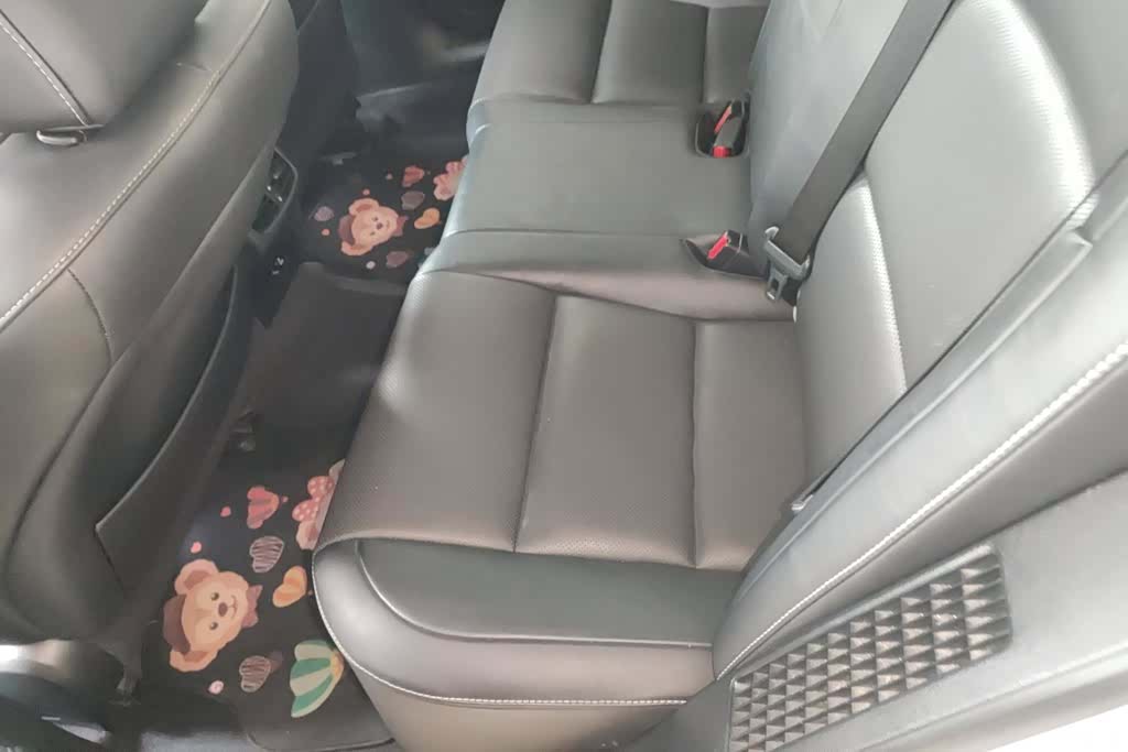 Lexus ES, 2015 11