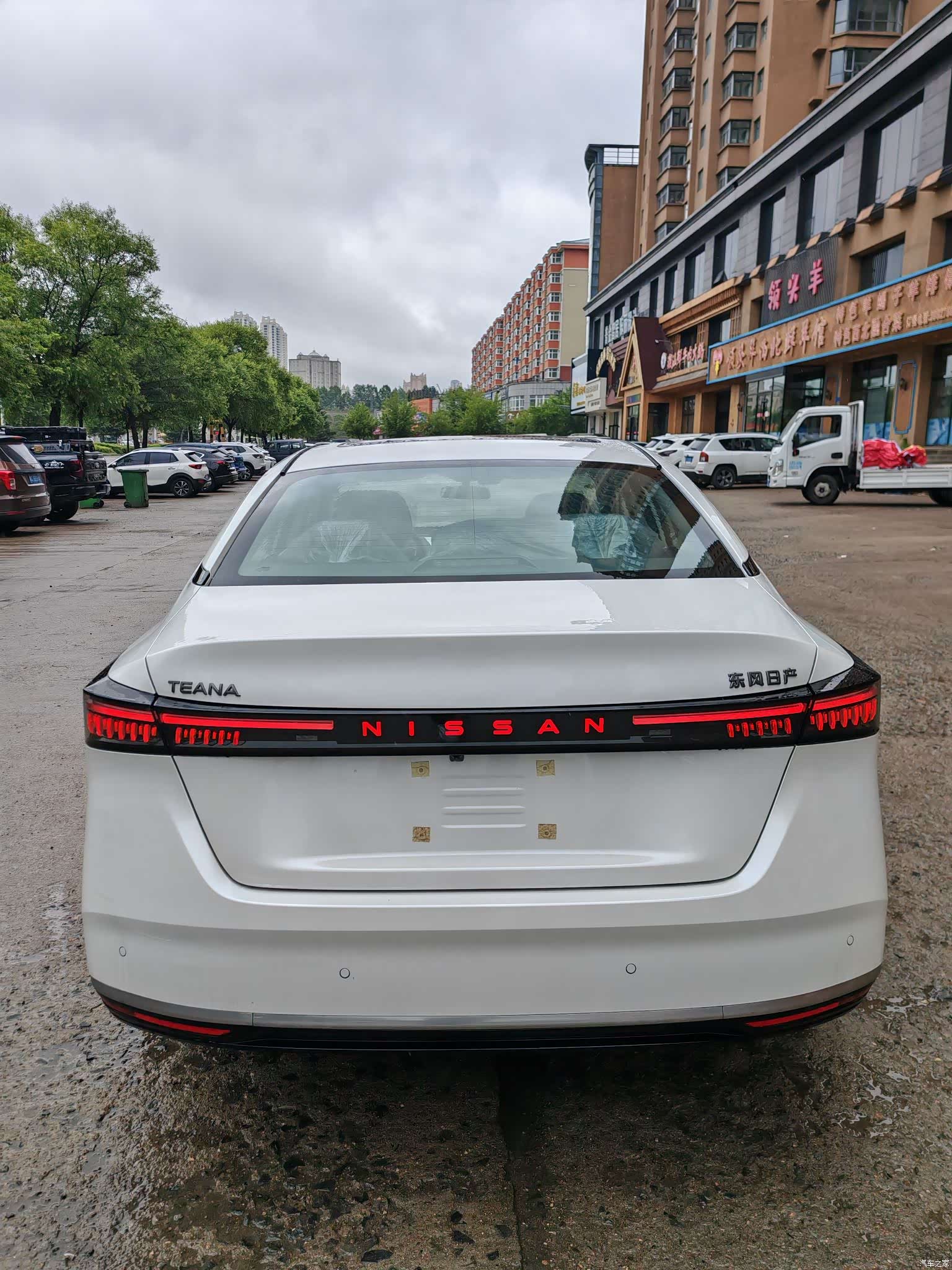 Nissan Teana, 1900 все фото