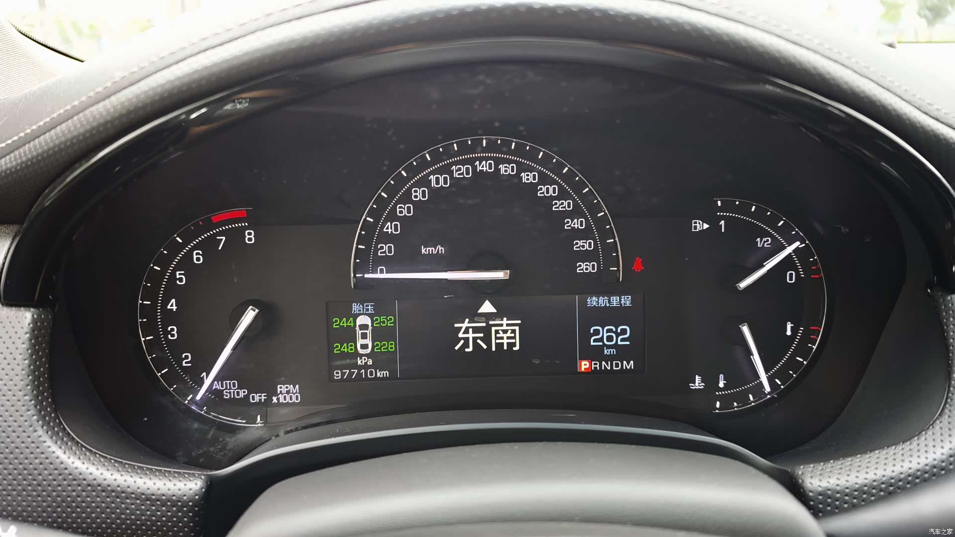 Cadillac XTS, 2018 15
