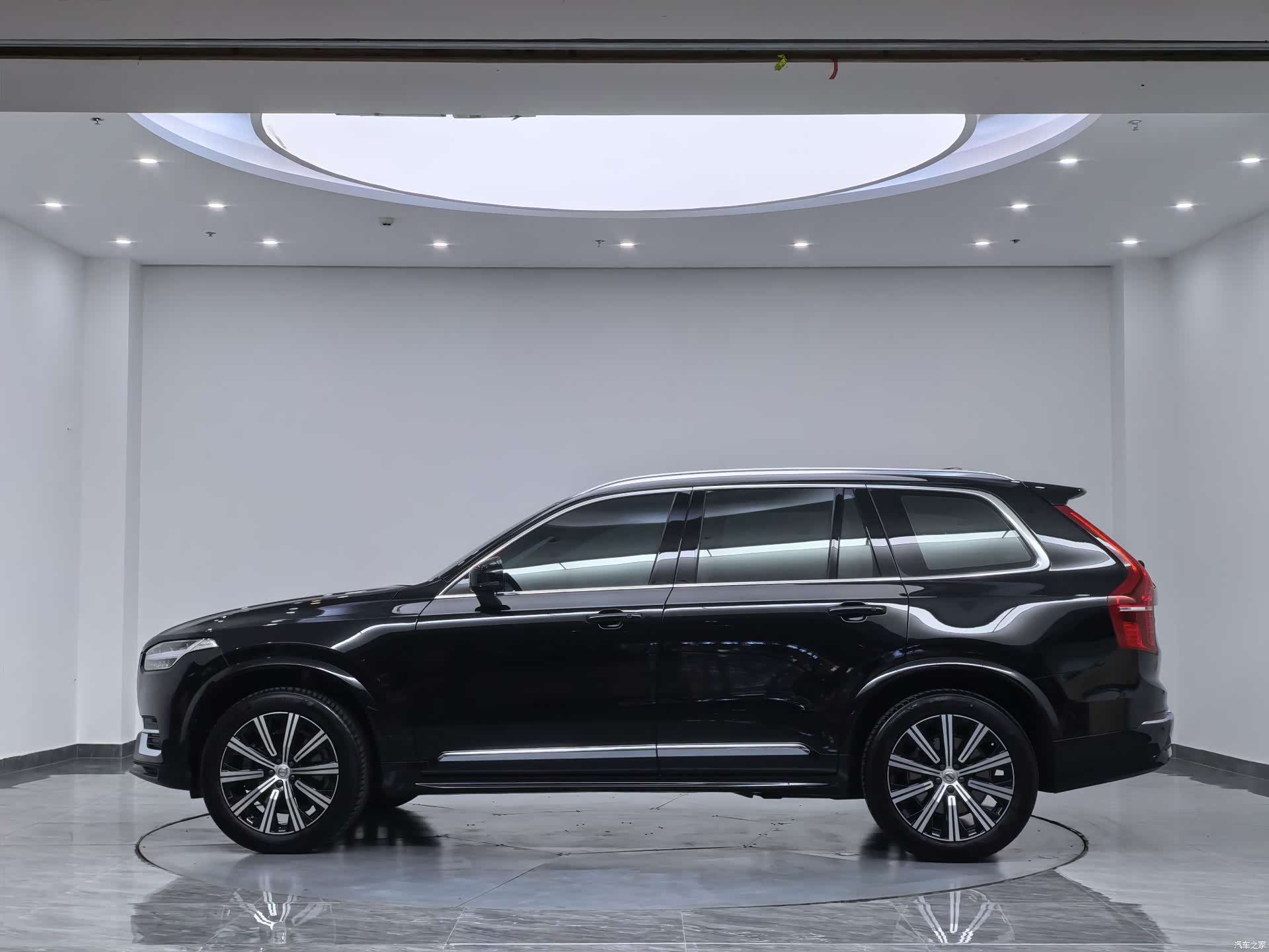 Volvo XC90, 2024 все фото