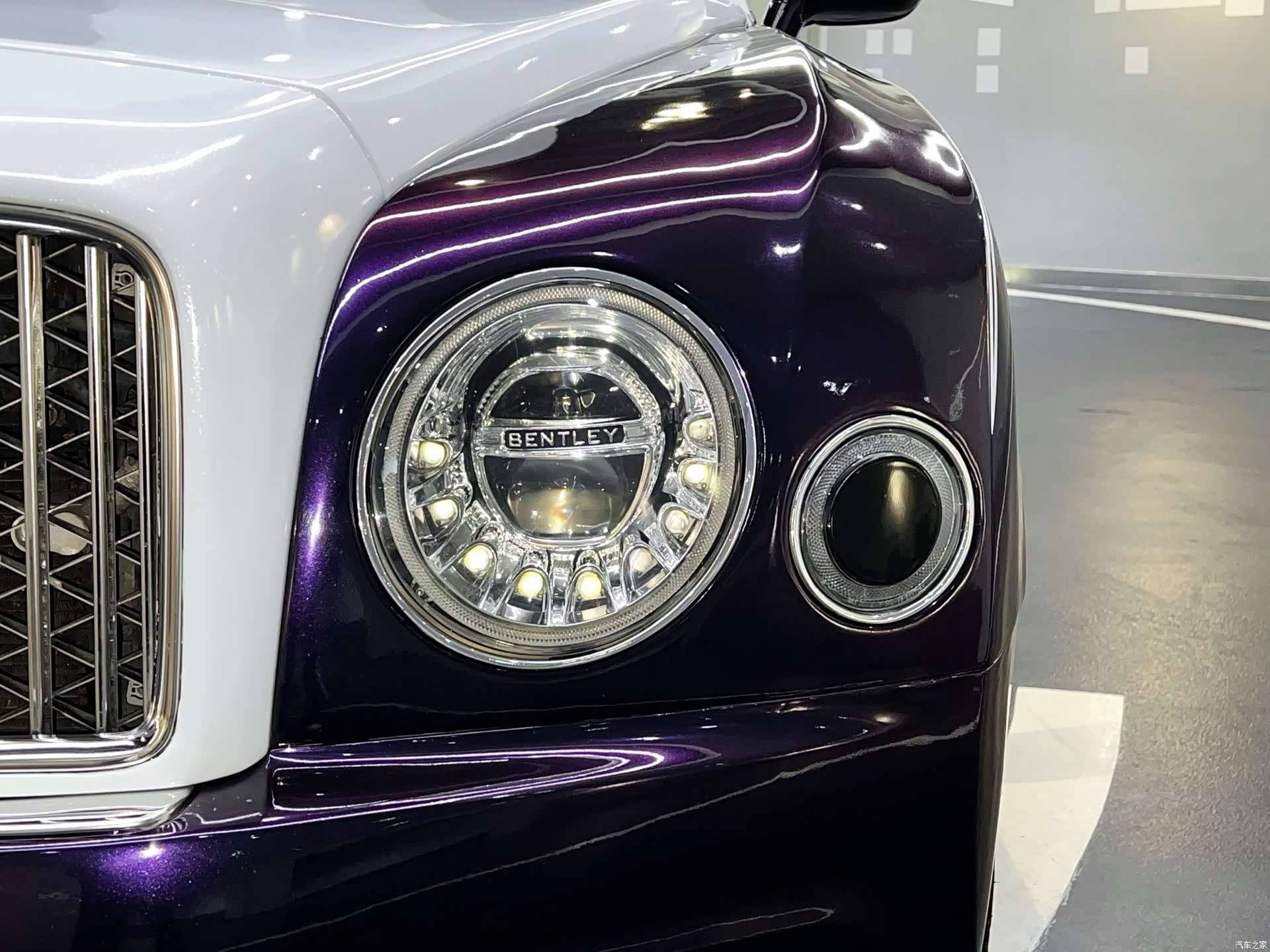 Bentley Mulsanne, 2012 8
