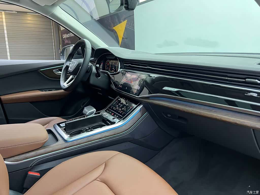 Audi Q7, 2024 23