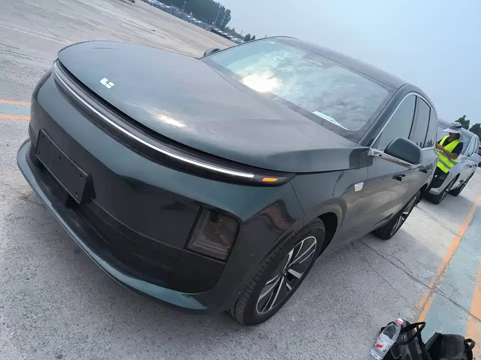 Li Auto Ideal L6