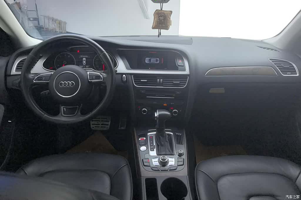 Audi A4L, 2016 12
