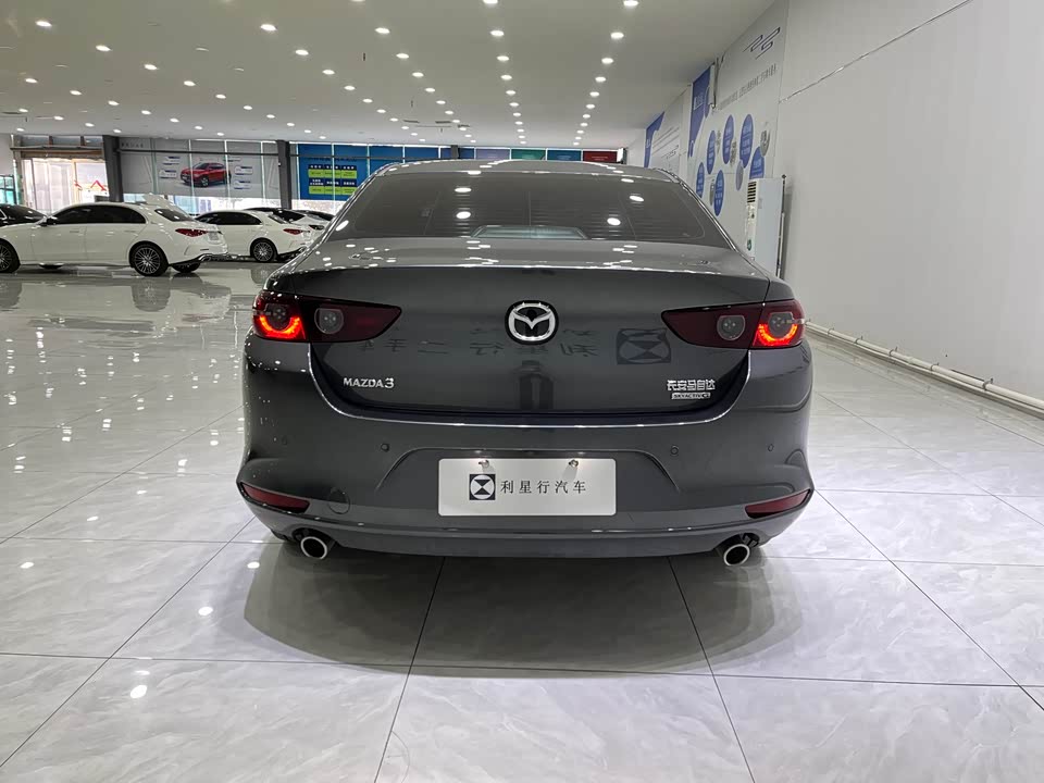 Mazda 3 Angkesaila