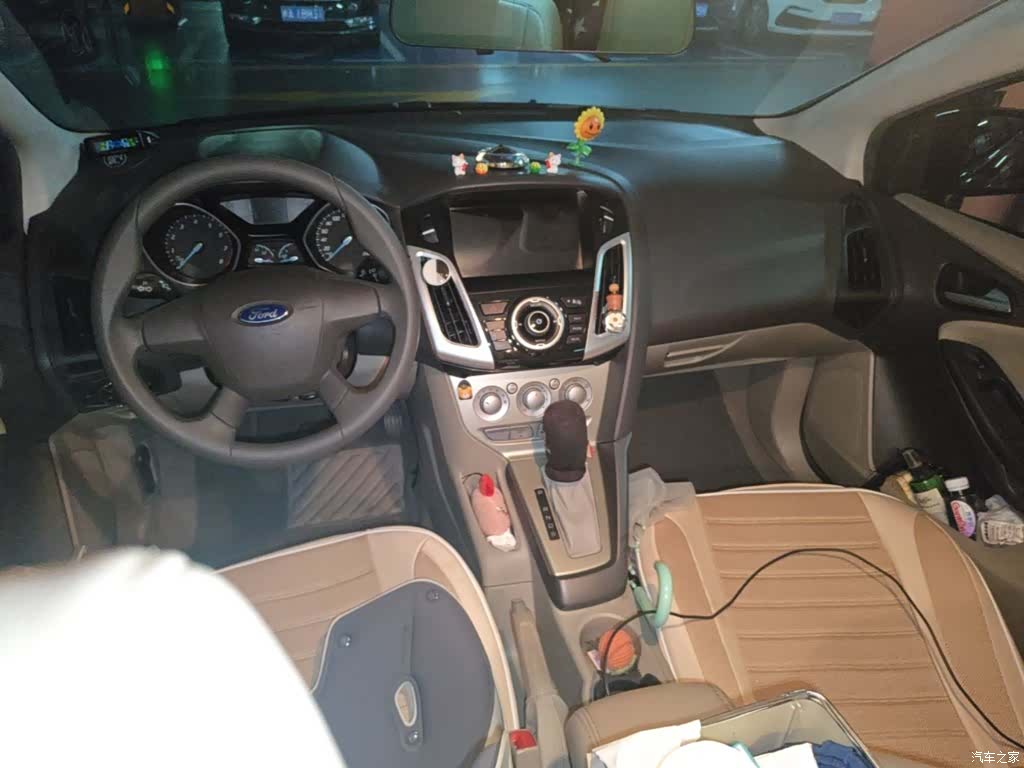 Ford Focus, 2014 6