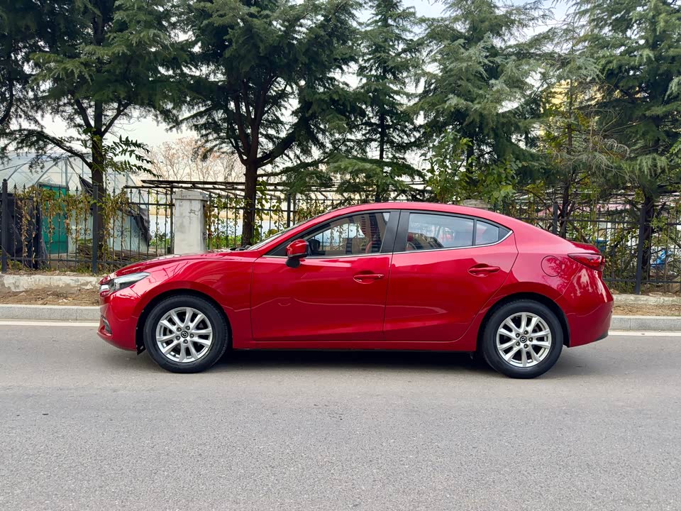 Mazda 3 Angkesaila