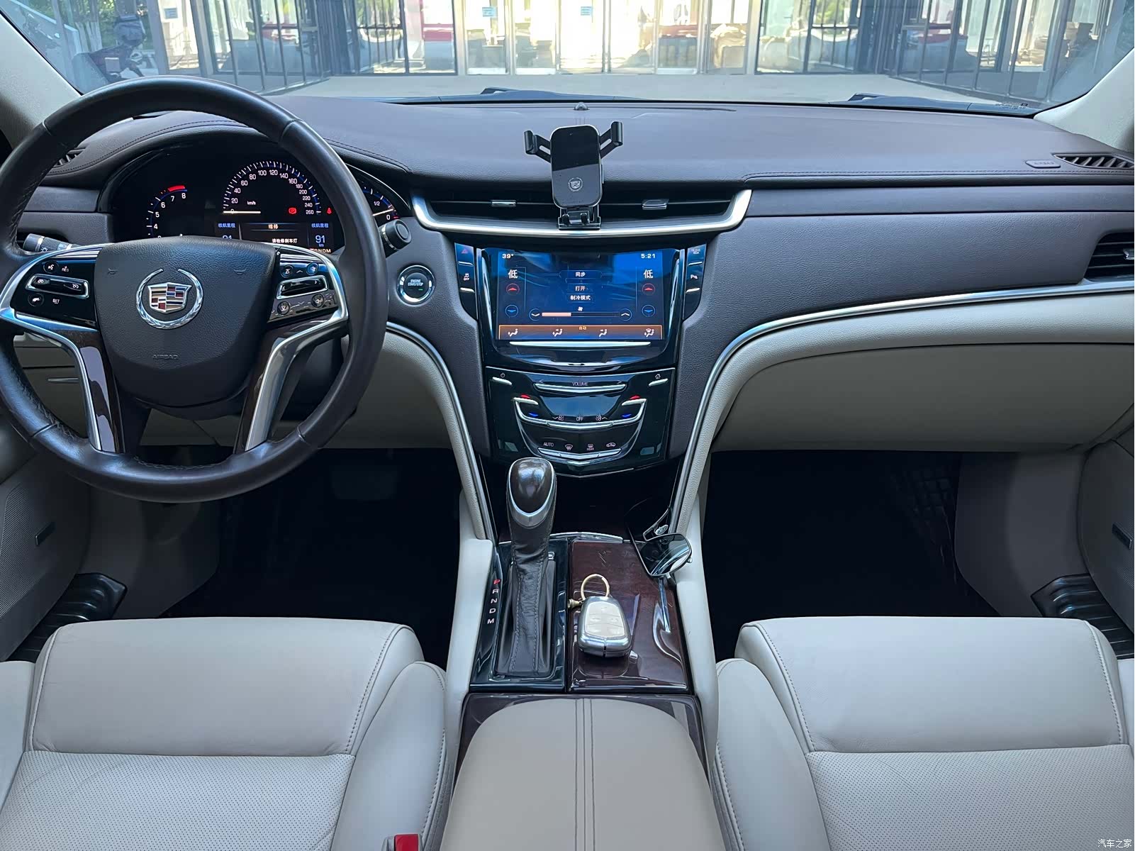 Cadillac XTS, 2015 8